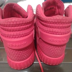Adidas Tubular Boys Shoes Size 4.5
